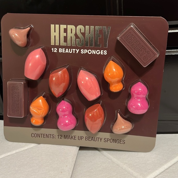 Hershey Beauty Sponges New! - Picture 2 of 4